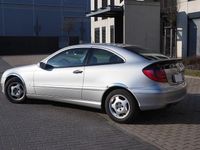 Gebraucht Mercedes C180 129 PS (94 kW) 2002 Silber Coupé