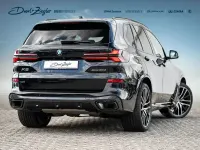 Gebraucht BMW X5 M Sport 298 PS (219 kW) 2025 Saphirschwarz metallic SUV
