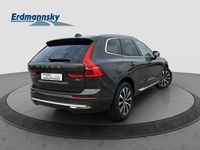 Gebraucht Volvo XC60 Plus 197 PS (144 kW) 2023 Platinum grey (grau) SUV