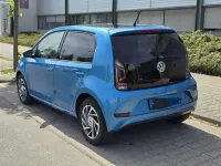 Usado VW up! Sound 75 CV (55 kW) 2017 Azul Utilitario