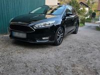 Gebraucht Ford Focus 125 PS (91 kW) 2016 Schwarz Kombi