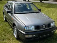 Brugt VW Vento 75 HK (55 kW) 1993 Grå Sedan