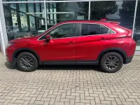 Gebraucht Mitsubishi Eclipse Cross Basis 163 PS (119 kW) 2019 Rot SUV