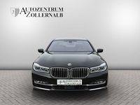 Gebraucht BMW 750 Sport Line 449 PS (330 kW) 2016 Saphirschwarz metallic Limousine