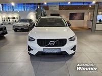 Używany Volvo XC40 Plus 197 KM (144 kW) 2025 Biały SUV