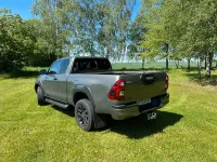 Gebraucht Toyota HiLux 204 PS (150 kW) 2022 Andere farben Pickup