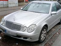 Gebraucht Mercedes E320 224 PS (164 kW) 2002 Silber Limousine