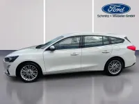 Gebraucht Ford Focus Titanium 155 PS (114 kW) 2021 Weiß Kombi