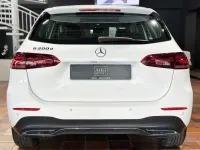 Gebraucht Mercedes 200 Progressive 150 PS (110 kW) 2025 Weiß Limousine