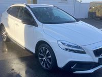 Gebraucht Volvo V40 CC 152 PS (111 kW) 2019 Weiß Kombi