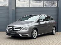 Gebraucht Mercedes B180 122 PS (89 kW) 2012 Grau Van / Kleinbus