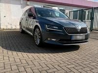 Gebraucht Skoda Superb 190 PS (139 kW) 2016 Grau Kombi