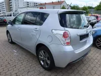 Gebraucht Toyota Verso Comfort 177 PS (130 kW) 2015 Silber Van / Kleinbus