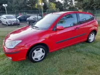 Gebraucht Ford Focus Trend 101 PS (74 kW) 2002 Rot Limousine