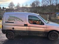 Gebraucht Citroën Berlingo 90 PS (66 kW) 2004 Silber Van / Kleinbus