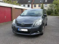 Gebraucht Toyota Verso Executive 150 PS (110 kW) 2010 Grau Van / Kleinbus