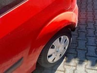 Gebraucht Ford Fiesta 70 PS (51 kW) 2005 Rot Kleinwagen