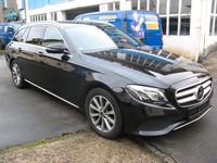 Gebraucht Mercedes E220 Avantgarde 194 PS (142 kW) 2017 Schwarz Limousine