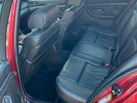 Second-hand BMW 530 218 CP (160 kW) 2000 Roșu Break