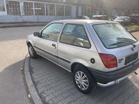 Gebraucht Ford Fiesta 60 PS (44 kW) 1992 Grau Kleinwagen