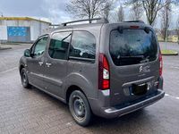 Gebraucht Citroën Berlingo Feel 99 PS (72 kW) 2016 Braun Van / Kleinbus