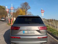 Gebraucht Audi Q7 Comfort 217 PS (159 kW) 2016 Grau SUV