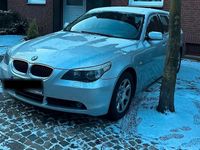 Gebraucht BMW 525 163 PS (119 kW) 2005 Silber Kombi