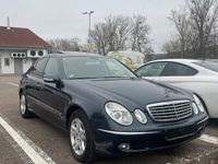 Gebraucht Mercedes E200 163 PS (119 kW) 2005 Blau Limousine