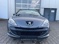 Gebraucht Peugeot 206 Basis 75 PS (55 kW) 2010 Grau Limousine