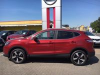 Gebraucht Nissan Qashqai 360º 116 PS (85 kW) 2016 Rot metallic SUV