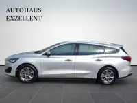Używany Ford Focus Titanium 120 KM (88 kW) 2022 Srebrny Sedan/Limuzyna