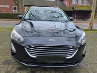 Gebraucht Ford Focus Trend 120 PS (88 kW) 2019 Schwarz Kombi