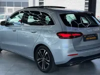 Gebraucht Mercedes B200 163 PS (119 kW) 2024 Silber Kleinwagen