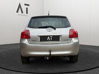 Gebraucht Toyota Auris Sol 126 PS (92 kW) 2009 Silber Kleinwagen