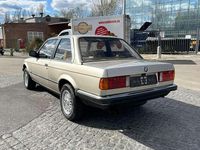 Gebraucht BMW 320 129 PS (94 kW) 1987 Gelb Limousine