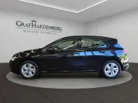 Gebraucht VW Golf VIII Life 150 PS (110 kW) 2022 Schwarz Limousine