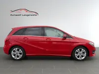 Gebraucht Mercedes B200 Style 156 PS (114 kW) 2018 Rot Kleinwagen