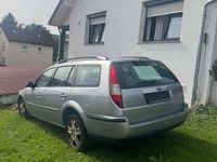 Gebraucht Ford Mondeo 146 PS (107 kW) 2003 Silber Kombi