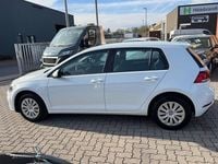 Używany VW Golf VII 86 KM (63 kW) 2018 Biały Sedan/Limuzyna