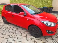 Gebraucht Hyundai i20 86 PS (63 kW) 2012 Rot Kleinwagen