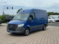 Gebraucht Mercedes Sprinter 150 PS (110 kW) 2022 Blau Van