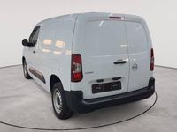 Gebraucht Opel Combo 102 PS (75 kW) 2024 Kaolin weiß Van