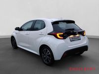 Gebraucht Toyota Yaris Hybrid Team 116 PS (85 kW) 2021 Weiss Kleinwagen