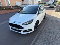 Gebraucht Ford Focus Sport 250 PS (183 kW) 2017 Weiß Limousine
