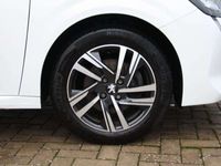 gebraucht Peugeot 208 PureTech 100 Allure