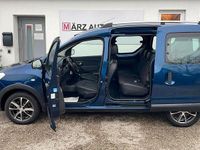 Gebraucht Dacia Dokker Celebration 116 PS (85 kW) 2017 Van / Kleinbus