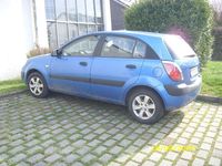 Gebraucht Kia Rio 97 PS (71 kW) 2009 Blau Limousine