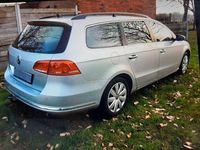 Gebraucht VW Passat Trendline 140 PS (102 kW) 2012 Silber Kombi