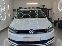 Gebraucht VW Touran Highline 150 PS (110 kW) 2019 Weiß Van / Kleinbus