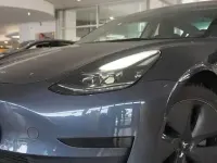 Gebraucht Tesla Model 3 Standard Range Plus 239 kW (325 PS) 2022 Grau metallic Limousine